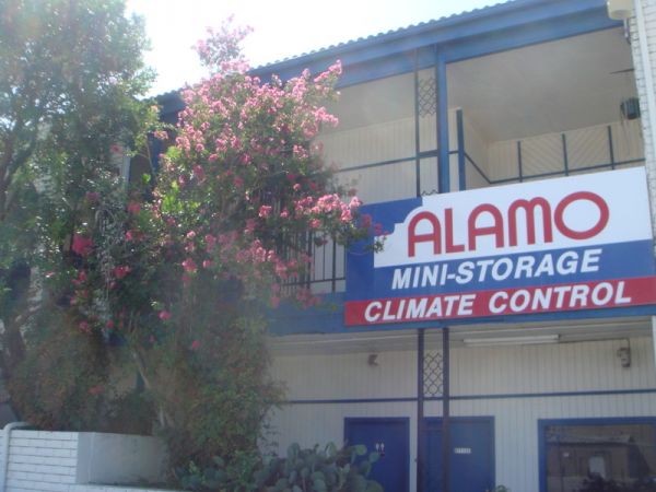 Alamo Wurzbach Mini-Storage - 8747 Wurzbach Road