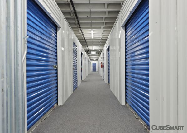 CubeSmart Self Storage - MD Baltimore Pleasant St - 211 East Pleasant Street