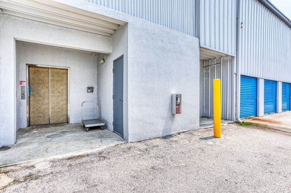 SmartStop Self Storage - St Johns - 10030 EW Pappy Road - 10030 Ew Pappy Road