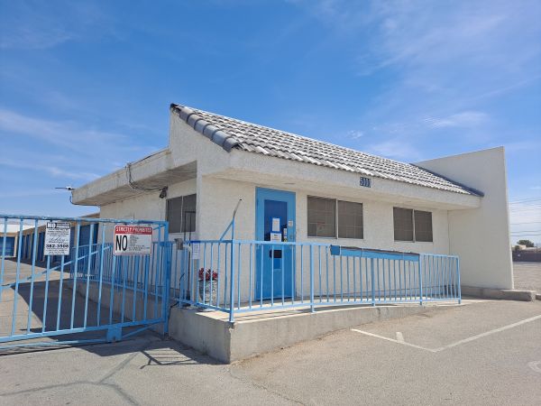 702 Storages Nellis - 5000 East Gowan Road