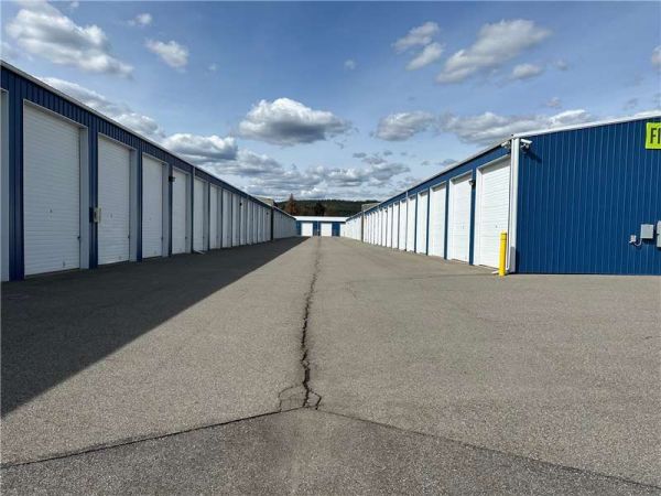 Extra Space Storage - 7598 - Otis Orchards - Wellesley Ave - 22021 East Wellesley Avenue
