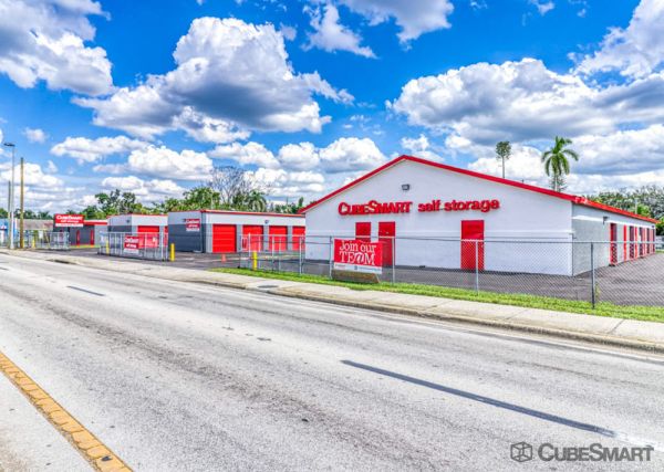 CubeSmart Self Storage - FL Fort Myers Palm Beach Blvd - 4514 Palm Beach Boulevard