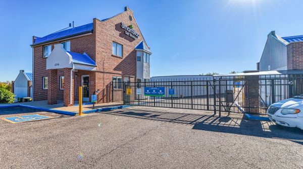 SmartStop Self Storage - Lakewood - 12750 West Alameda Parkway - 12750 West Alameda Parkway
