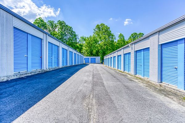 SmartStop Self Storage - Arden - 3909 Sweeten Creek Rd - 3909 Sweeten Creek Road