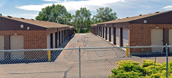 Belmont Self Storage - 2001 Oakshire Lane