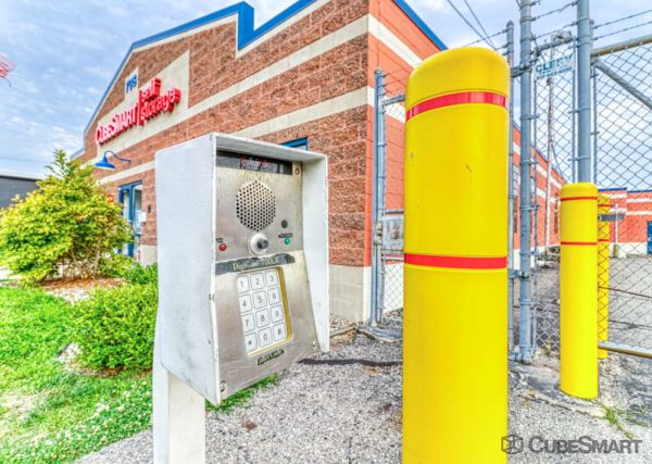 CubeSmart Self Storage - MI Lansing E Cesar Chavez Ave - 708 East César E. Chávez Avenue