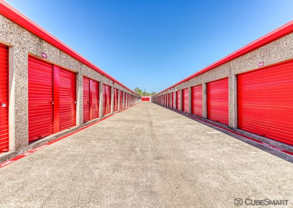 CubeSmart Self Storage - TX Fort Worth River Oaks Blvd - 5700 River Oaks Boulevard