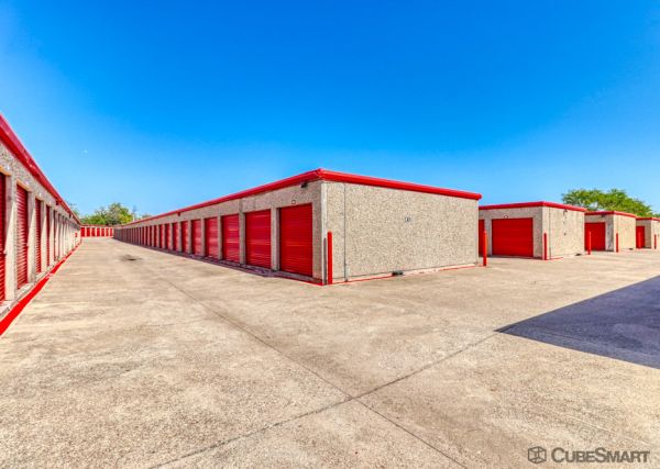 CubeSmart Self Storage - TX Fort Worth River Oaks Blvd - 5700 River Oaks Boulevard