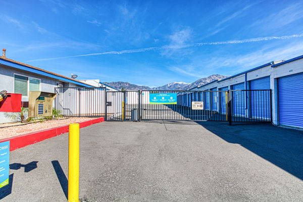 SmartStop Self Storage - Upland - 1571 West Foothill Blvd - 1571 West Foothill Boulevard