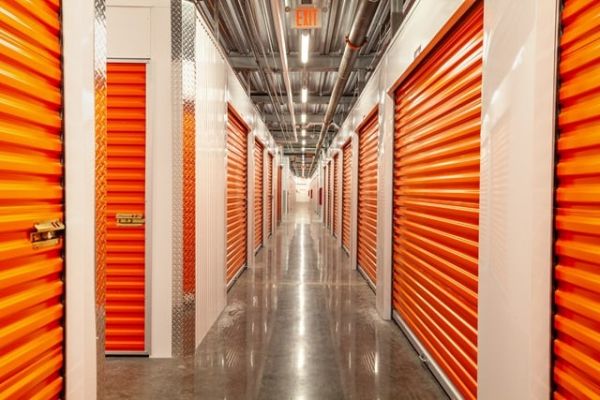 Public Storage - Lombard - 880 E Roosevelt Rd - 880 E Roosevelt Rd