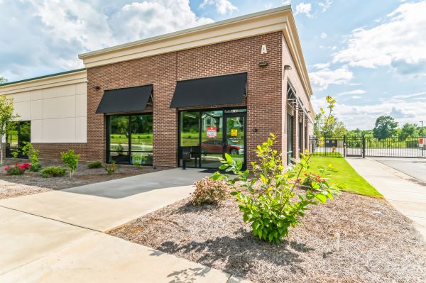 Mini Storage Depot - Concord - Concord Pkwy - 4165 Concord Parkway South