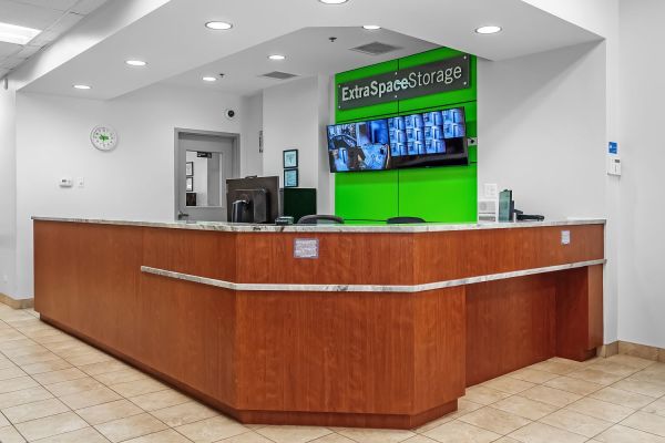 Extra Space Storage - 7884 - Chicago - Wabash Ave - 615 South Wabash Avenue