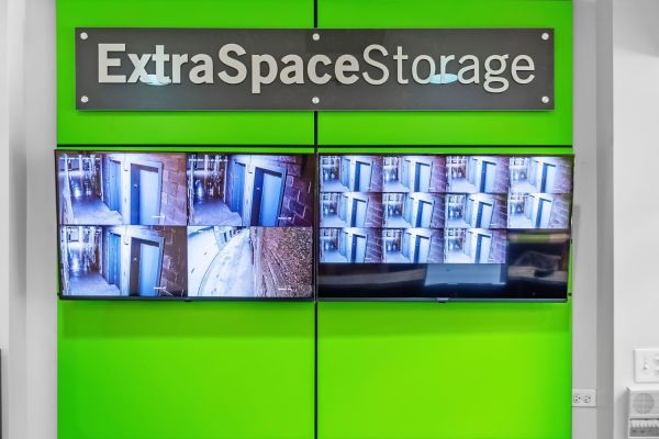 Extra Space Storage - 7884 - Chicago - Wabash Ave - 615 South Wabash Avenue