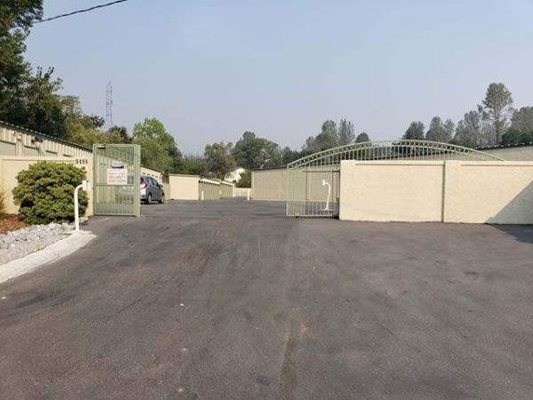 Placer Self Storage - 9488 Placer Rd