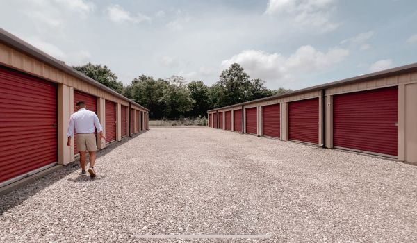 Guard-N-Trust self storage - 7464 Alicia Dr