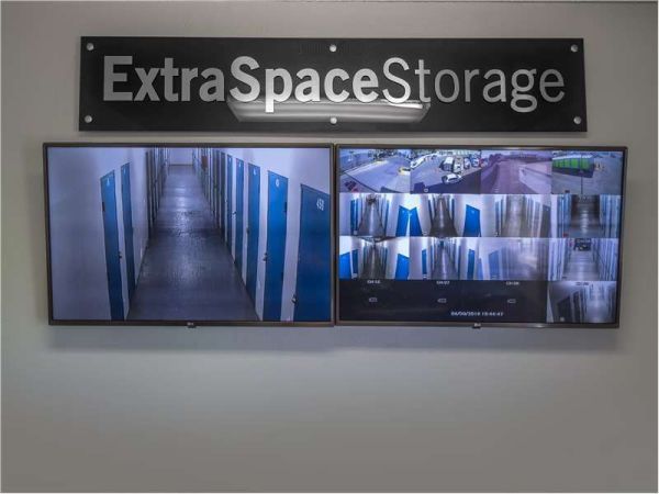 Extra Space Storage - 1487 - Santa Maria - Farnel Rd - 401 Farnel Road