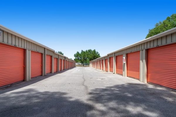 Public Storage - Belleview - 13425 SE County Highway 484 - 13425 SE County Highway 484