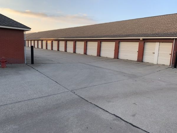 Cambridge Mini Storage - 4801 West Main Street