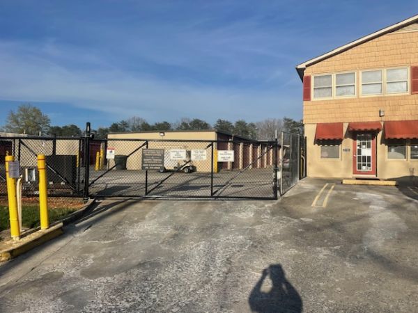 AAA Self Storage #27 - 3700 Old Battleground Road