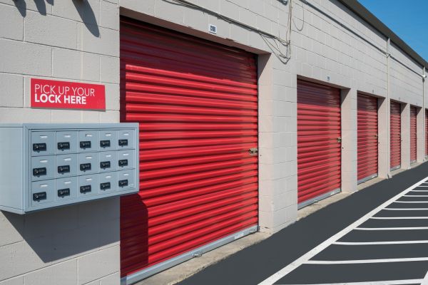 StorQuest Economy - Sacramento / Folsom - 8671 Folsom Boulevard