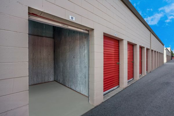 StorQuest Economy - Sacramento / N Stockton - 6155 Stockton Boulevard