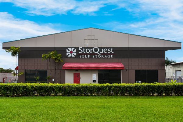 StorQuest - Hilo / Kalanikoa - 159 Kalanikoa Street