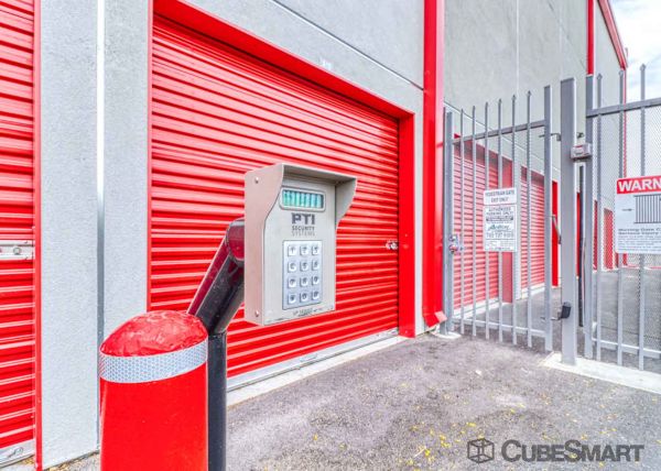 CubeSmart Self Storage - 3251 North Dapple Gray Road - 3251 North Dapple Gray Road