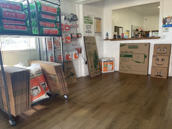 Express Storage - University District - 905 East 3Rd Avenue