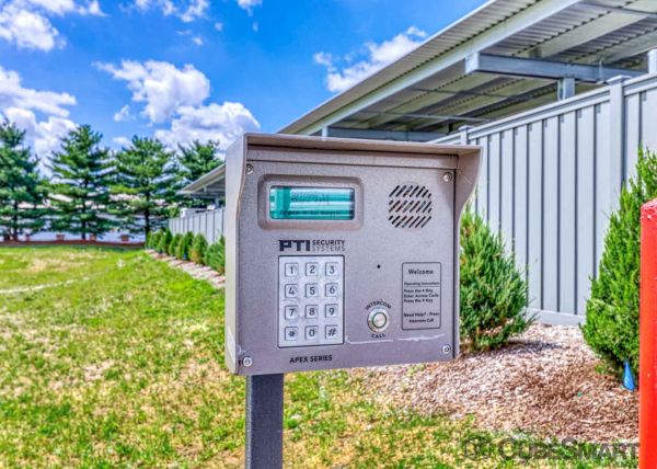 CubeSmart Self Storage - IL Oswego Wiesbrook Dr - 1945 Wiesbrook Rd