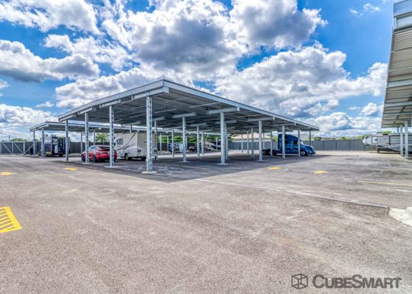 CubeSmart Self Storage - IL Oswego Wiesbrook Dr - 1945 Wiesbrook Rd