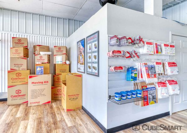 CubeSmart Self Storage - OH Akron Canton Rd - 1500 Canton Road Suite 330