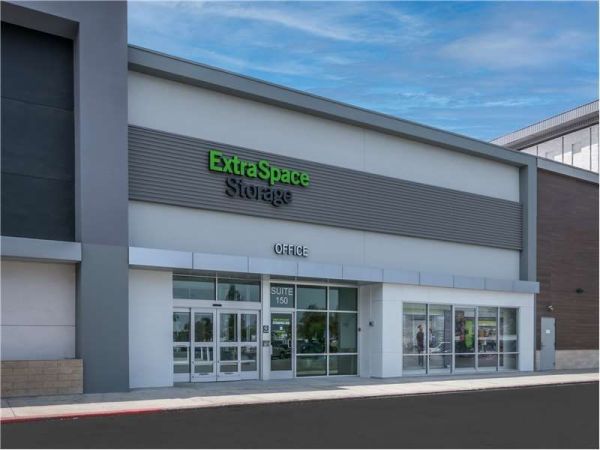 Extra Space Storage - 1904 - El Cajon - Fletcher Pkwy - 575 Fletcher Parkway