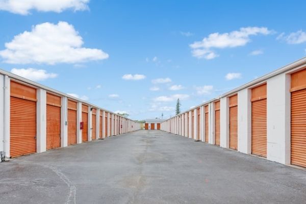 Public Storage - North Miami - 1905 NE 146th St - 1905 NE 146th St