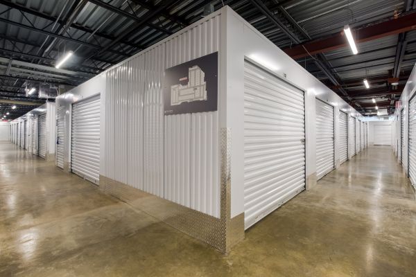 StorQuest - Palm Beach Gardens / Roan - 9055 Roan Lane