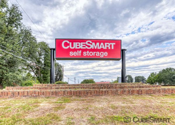 CubeSmart Self Storage - 3115 South Lake Drive - 3115 South Lake Drive