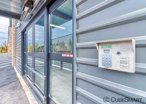 CubeSmart Self Storage GA Alpharetta Davis Dr - 11500 Davis Drive
