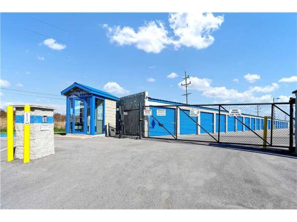 Extra Space Storage - 2105 - Avon - Main St. - 5800 East Main Street