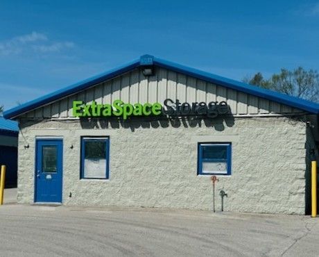 Extra Space Storage - 2118 - Bloomington - Daniels Way - 111 North Daniels Way