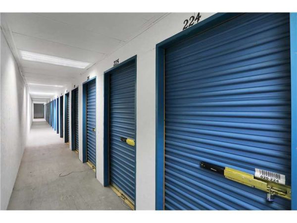Extra Space Storage - 2118 - Bloomington - Daniels Way - 111 North Daniels Way