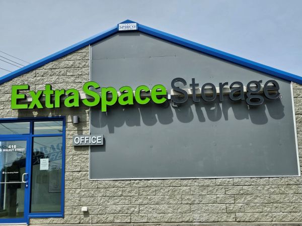 Extra Space Storage - 2145 - North Vernon - Walnut St - 416 West Walnut Street