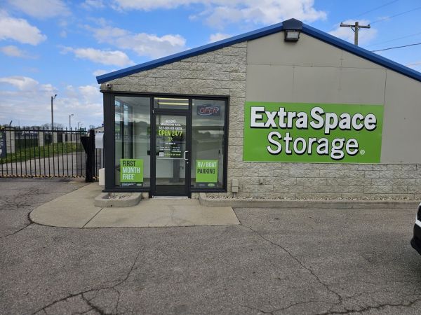 Extra Space Storage - 2146 - Anderson - Madison Ave - 6529 Madison Avenue