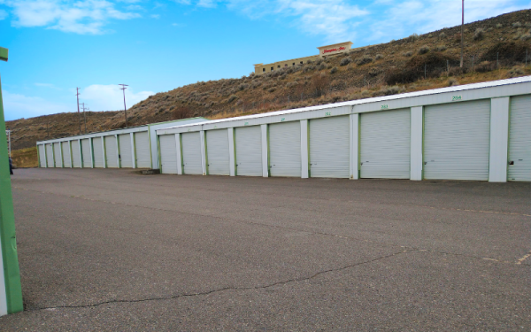 16th Avenue Mini Storage - 2820 16Th Avenue
