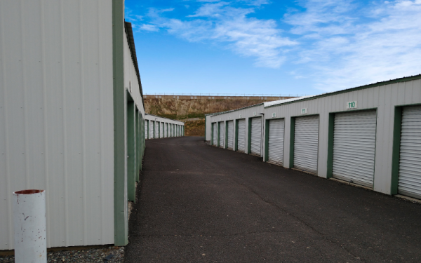 16th Avenue Mini Storage - 2820 16Th Avenue