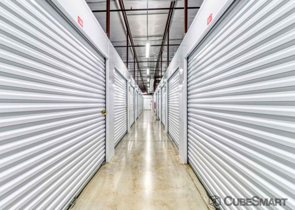 CubeSmart Self Storage - 9961 Sullivan Road - 9961 Sullivan Road