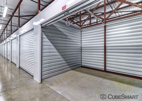 CubeSmart Self Storage - 9961 Sullivan Road - 9961 Sullivan Road
