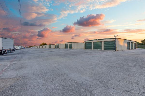 Convenient Self Storage - 6600 Granbury Road
