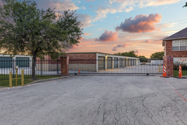 Convenient Self Storage - 6600 Granbury Road