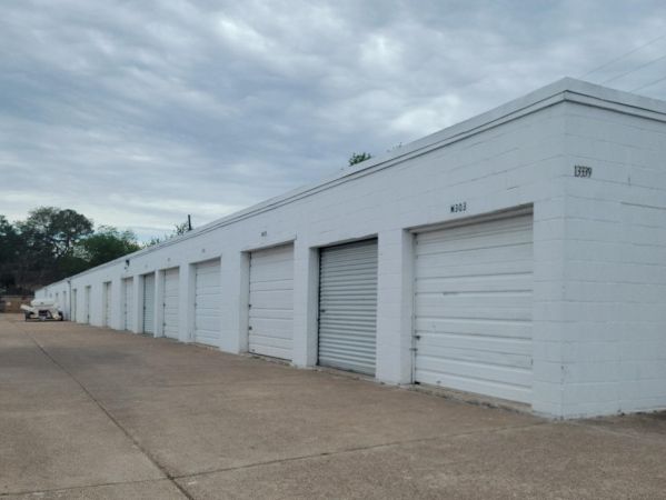 Champions Business Park Storage - 13335 Veterans Memorial Drive