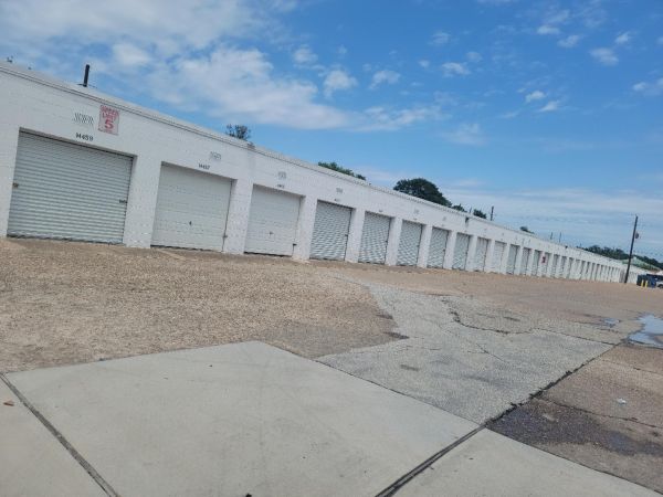 Champions Business Park Storage - 13335 Veterans Memorial Drive