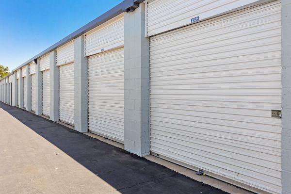 Extra Space Storage - 1971 - Palmdale - 30th Street East - 38910 30th Street East